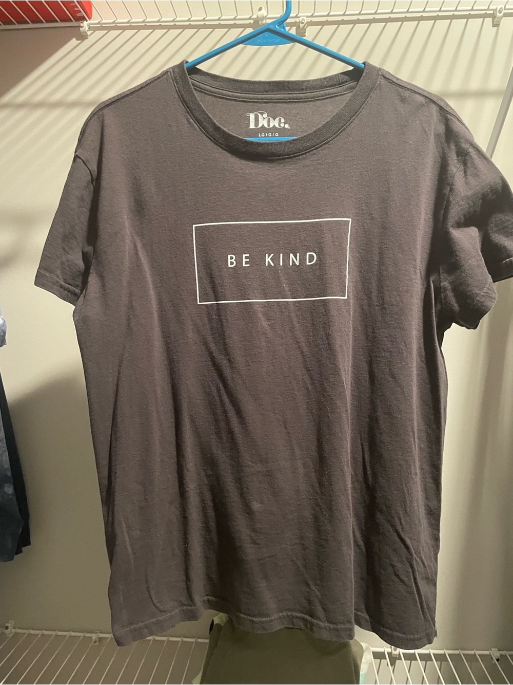LG Black 'Be Kind' Short Sleeve Graphic Tee